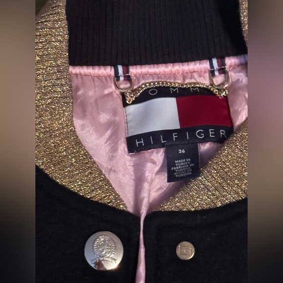 250$ drop Tommy Hilfiger gold glitter Varsity S - Picture 2 of 10